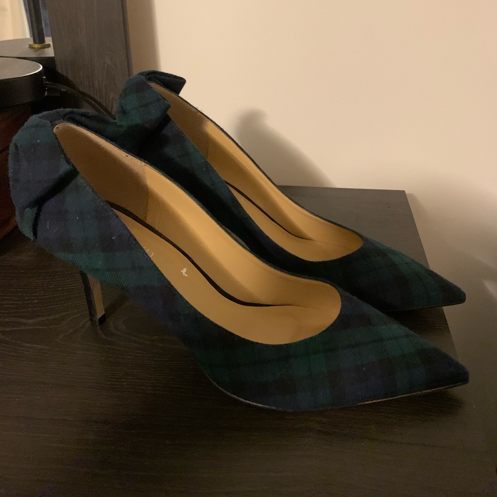 Talbots black watch plaid heels with bow detail